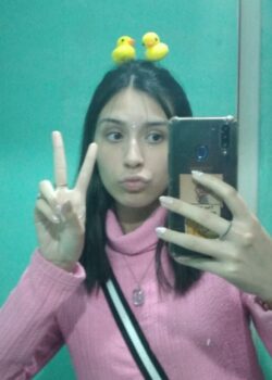 Pendejita colegiala con tremendo culo termina filtrada 3