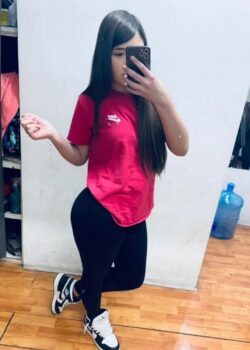 Pendeja de 18 años es tremenda trola y se graba cogiendo 2
