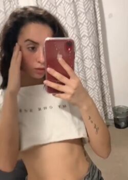 Putita enseñando su cuerpito 5